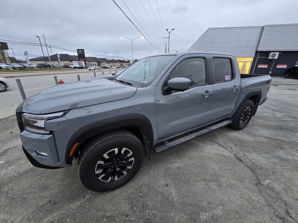 2023  Frontier PRO-4X LUXE in Magog, Quebec - 1 - w1024h768px