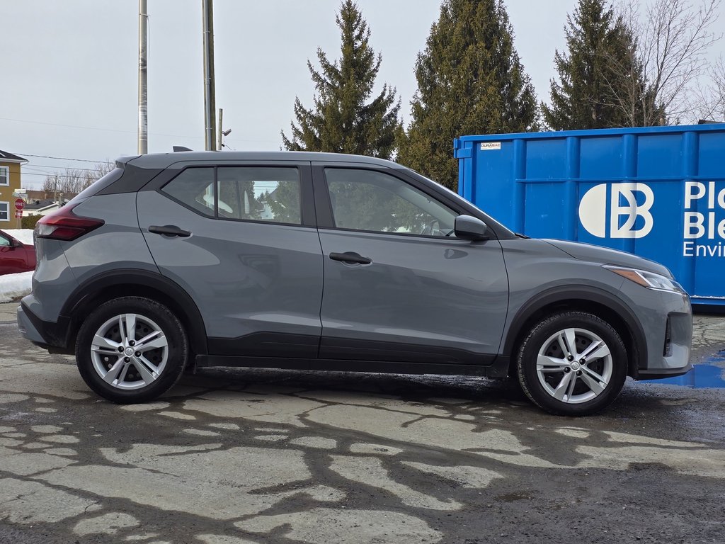 2022 Nissan Kicks S in Magog, Quebec - 4 - w1024h768px