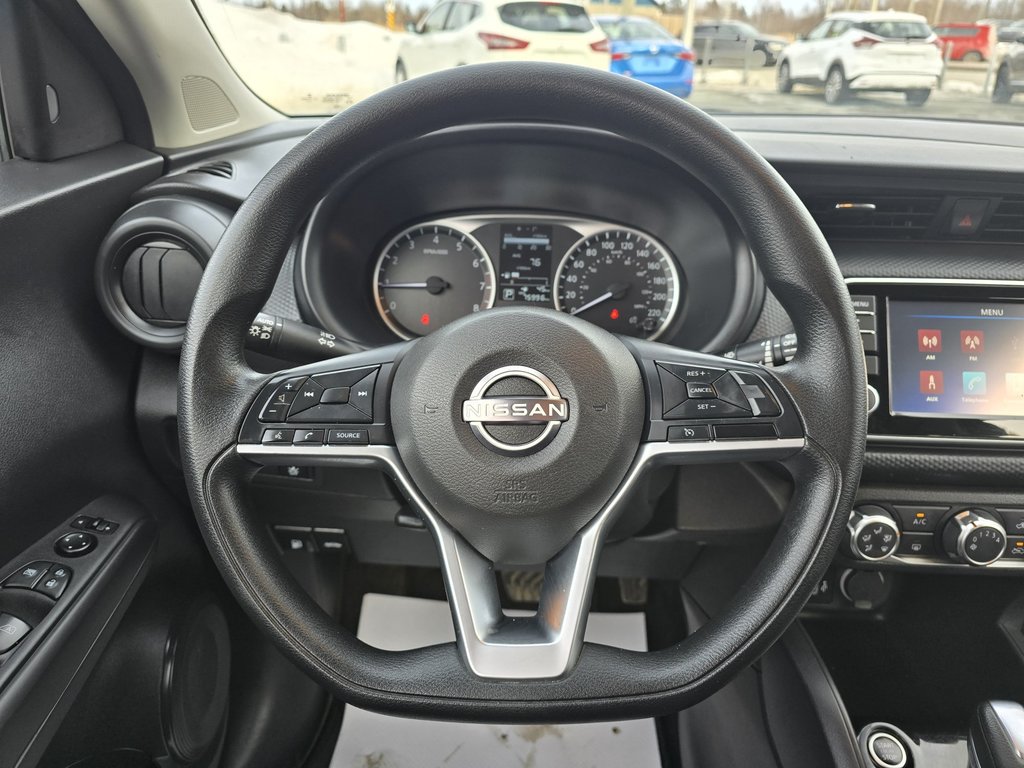 2022 Nissan Kicks S in Magog, Quebec - 16 - w1024h768px