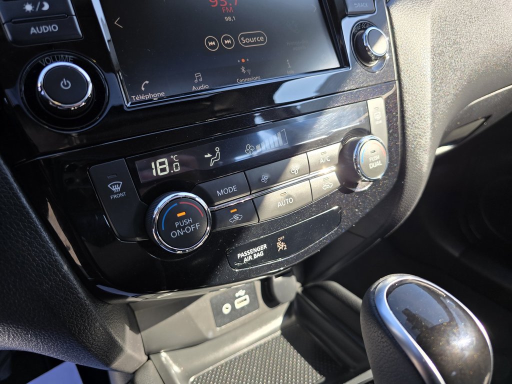 Nissan Qashqai SV AWD 2019 à Magog, Québec - 23 - w1024h768px