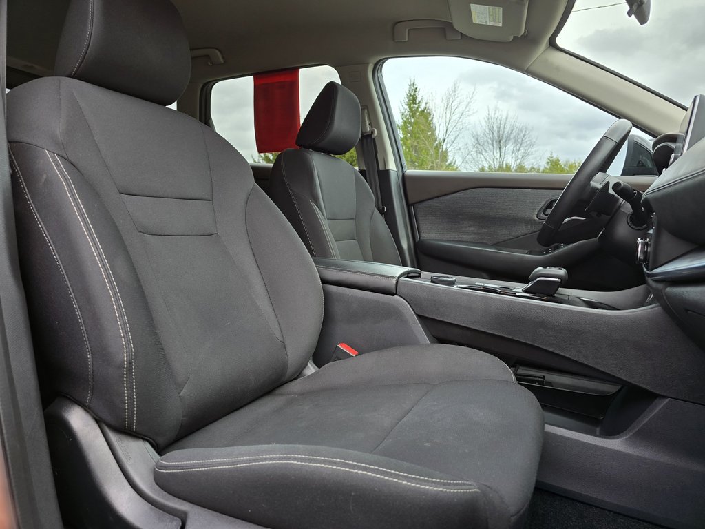 2023 Nissan Rogue S AWD in Magog, Quebec - 12 - w1024h768px