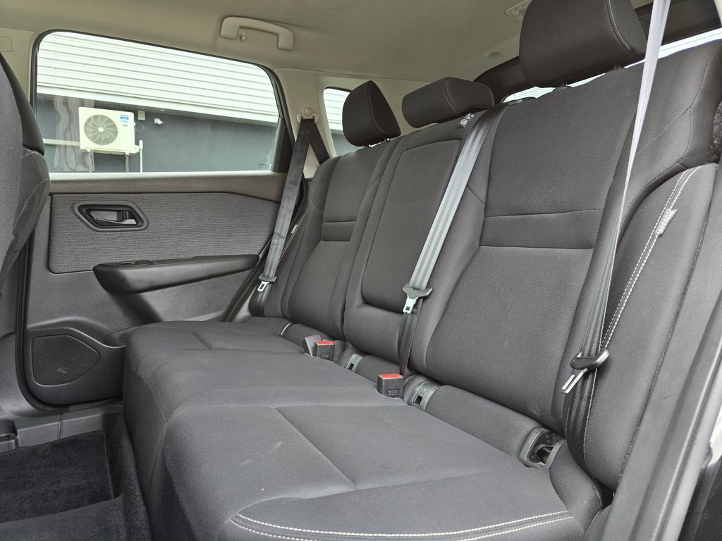 2023 Nissan Rogue S AWD in Magog, Quebec - 13 - w1024h768px