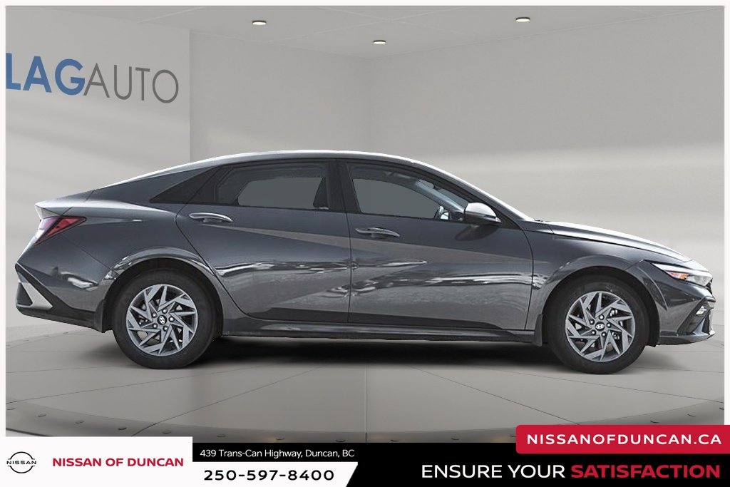 2025 Hyundai Elantra Preferred-6