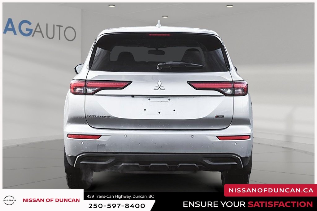 2024 Mitsubishi Outlander ES-3