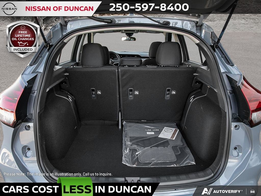 2025 Nissan Kicks Play SV-6