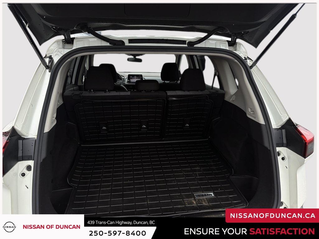 2022 Nissan Rogue SV-5