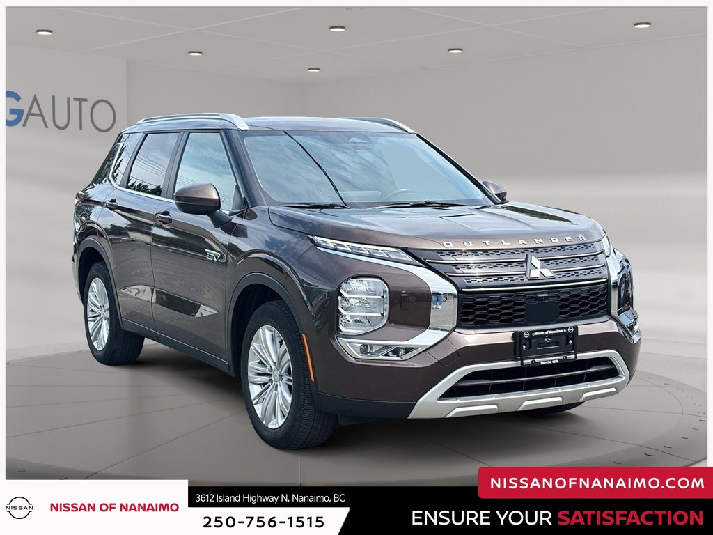 2023 Mitsubishi Outlander PHEV LE-3