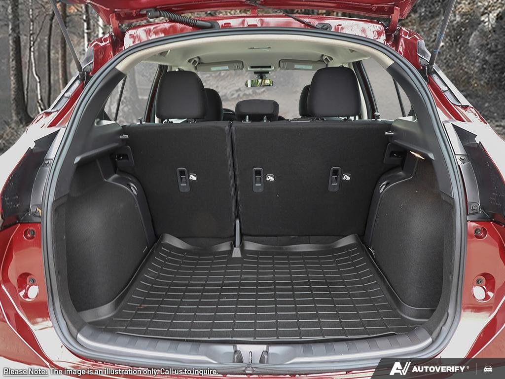 2025 Nissan Kicks Play S-6