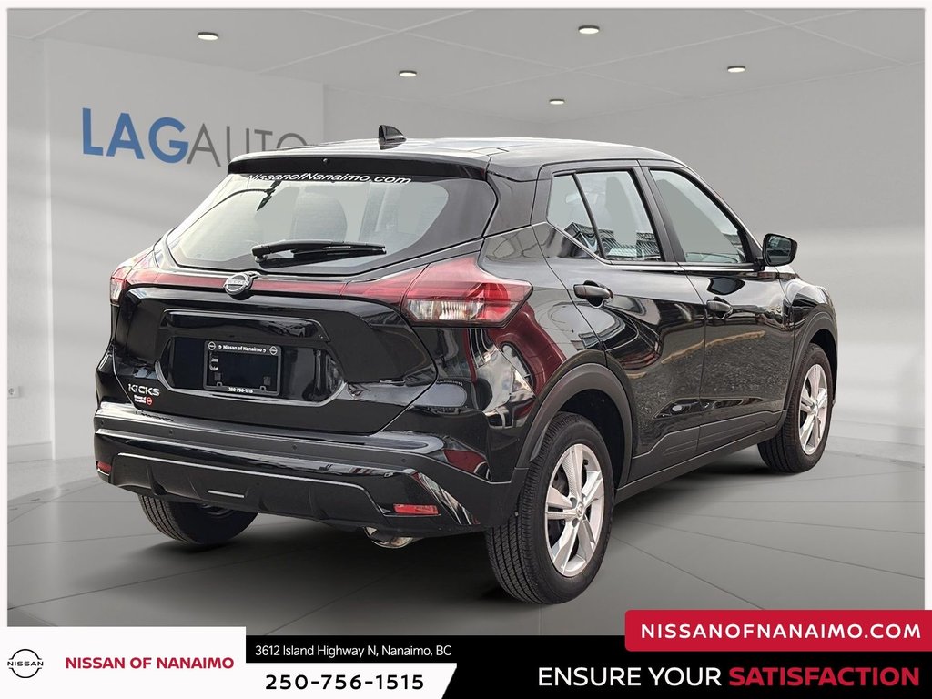 2025 Nissan Kicks Play S-4