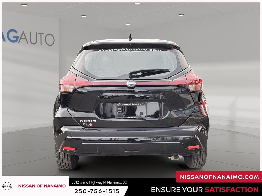 2025 Nissan Kicks Play S-5