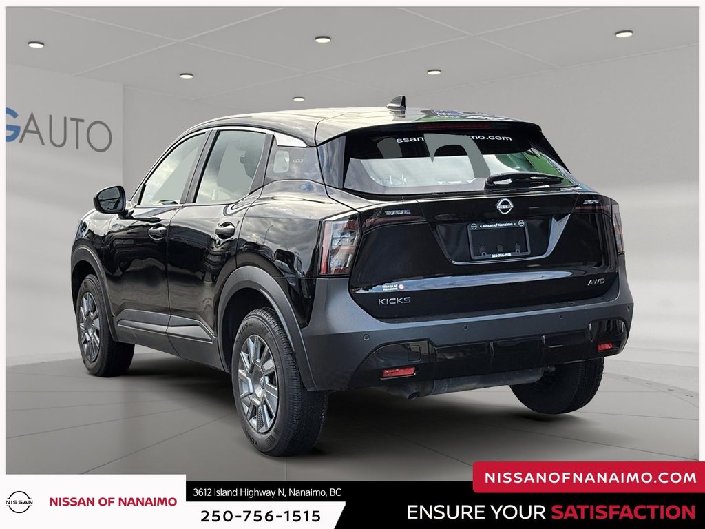 2025 Nissan Kicks S-6
