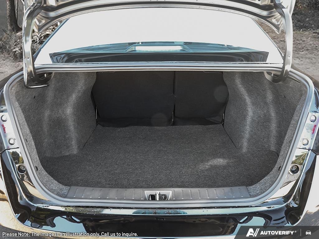 2025 Nissan Versa SR-6