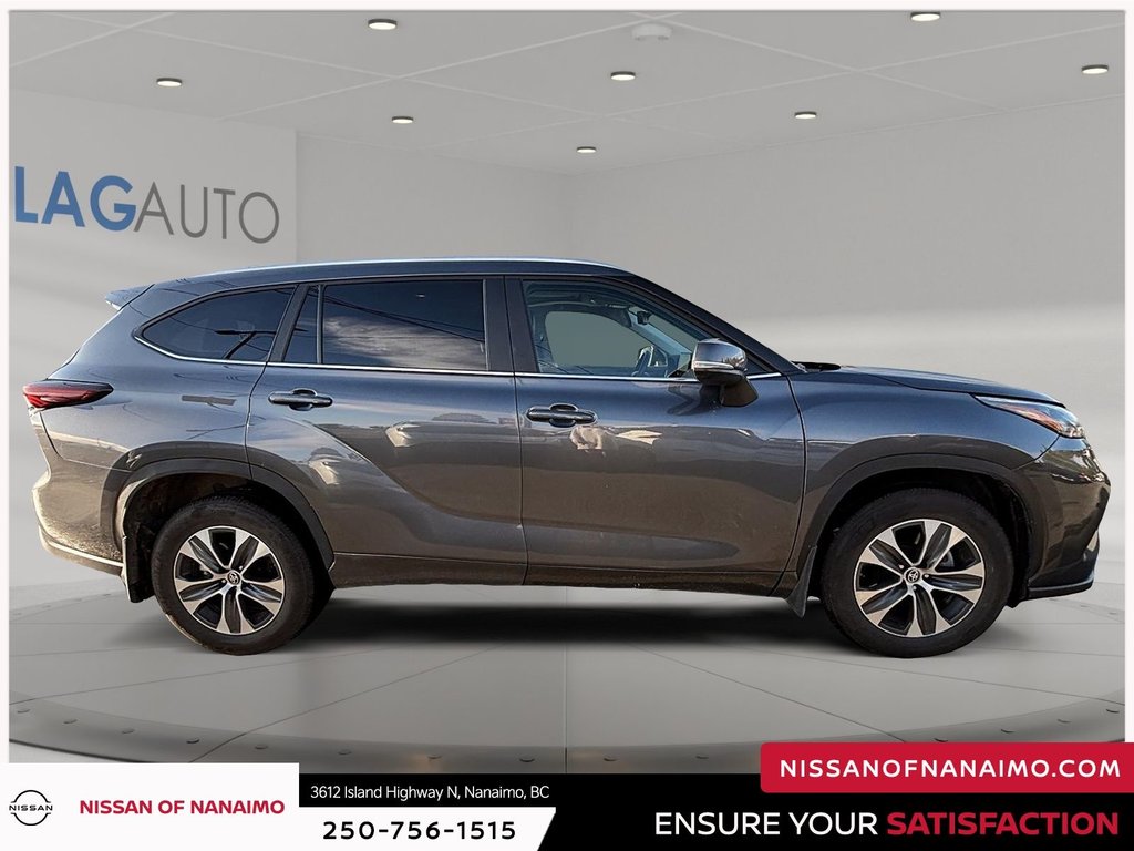 2025 Toyota Highlander XLE-3