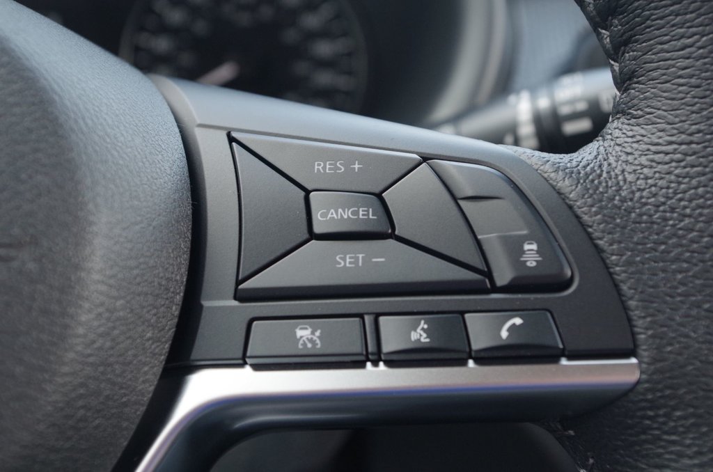 Nissan Kicks Play SV 2024 à Amos, Québec - 12 - w1024h768px
