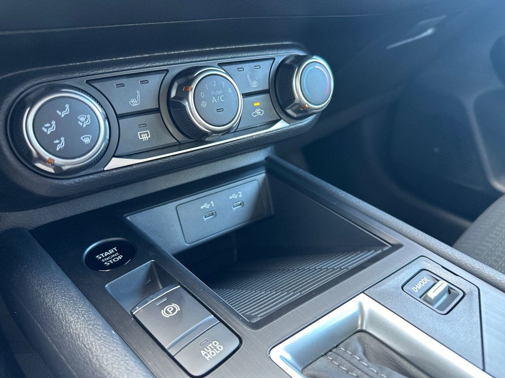 Nissan Kicks S AWD 2026 à Amos, Québec - 9 - w1024h768px