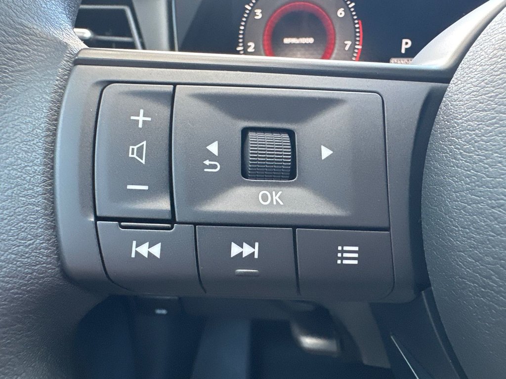 Nissan Kicks S AWD 2026 à Amos, Québec - 10 - w1024h768px