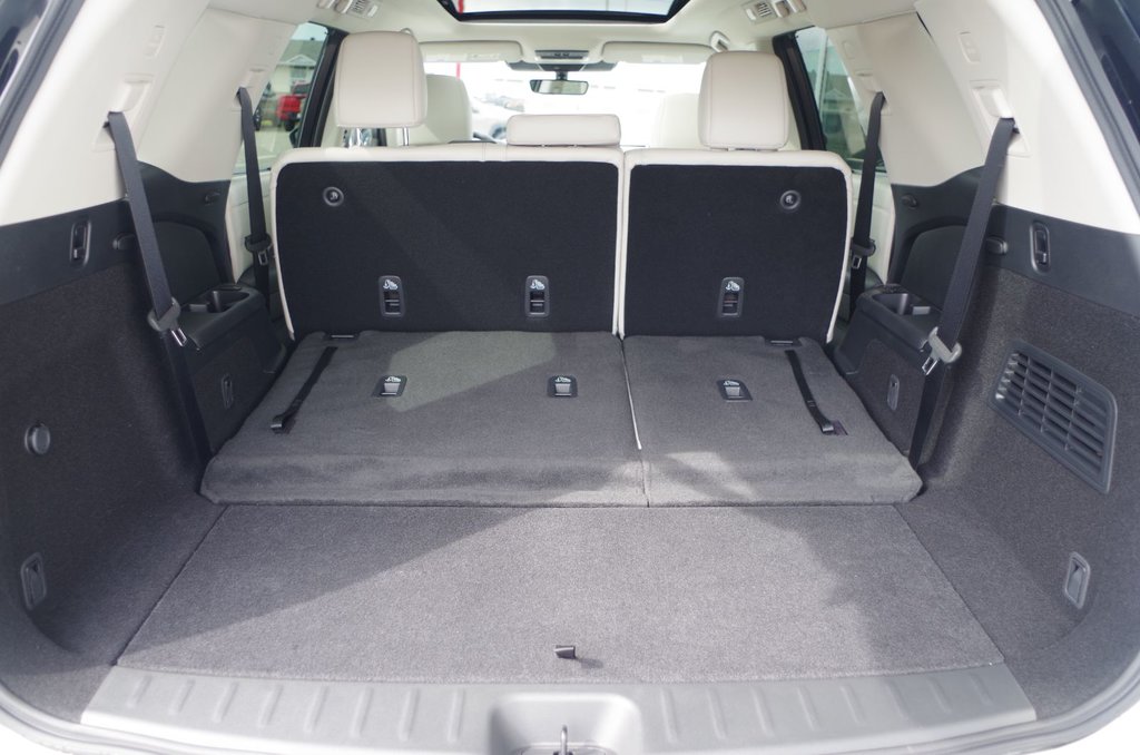 2024 Nissan Pathfinder SL PREMIUM in Amos, Quebec - 22 - w1024h768px