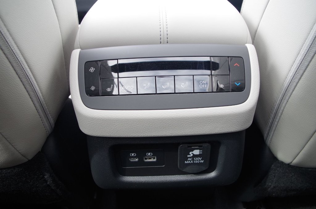 2024 Nissan Pathfinder SL PREMIUM in Amos, Quebec - 20 - w1024h768px