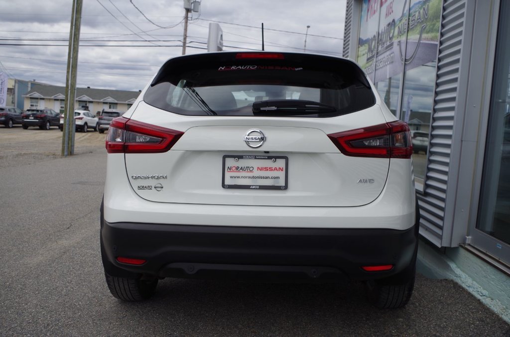 2021  Qashqai S  AWD in Amos, Quebec - 8 - w1024h768px