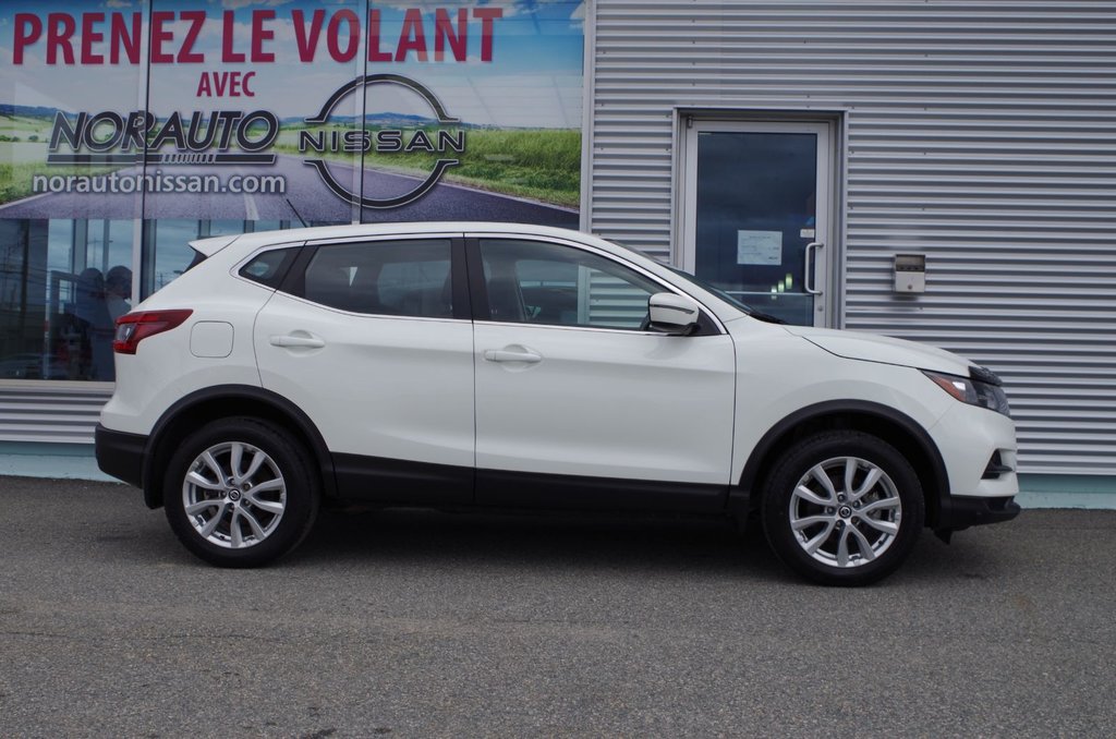 2021  Qashqai S  AWD in Amos, Quebec - 4 - w1024h768px