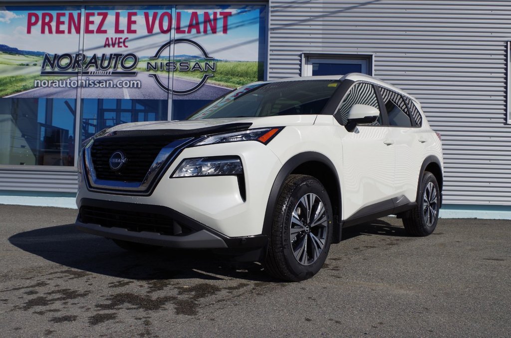 2023  Rogue SV MOONROOF in Amos, Quebec - 1 - w1024h768px