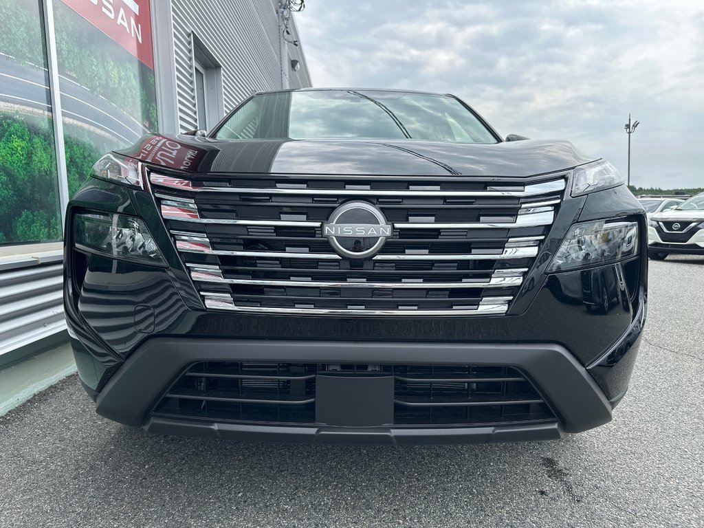 Nissan Rogue S AWD 2025 à Amos, Québec - 4 - w1024h768px