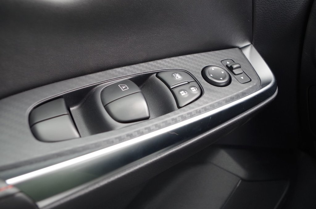 Nissan Sentra SR 2024 à Amos, Québec - 13 - w1024h768px