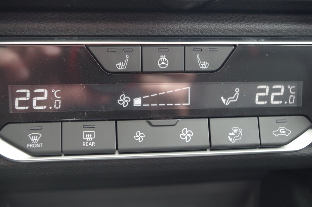 Nissan Sentra SR 2024 à Amos, Québec - 10 - w1024h768px