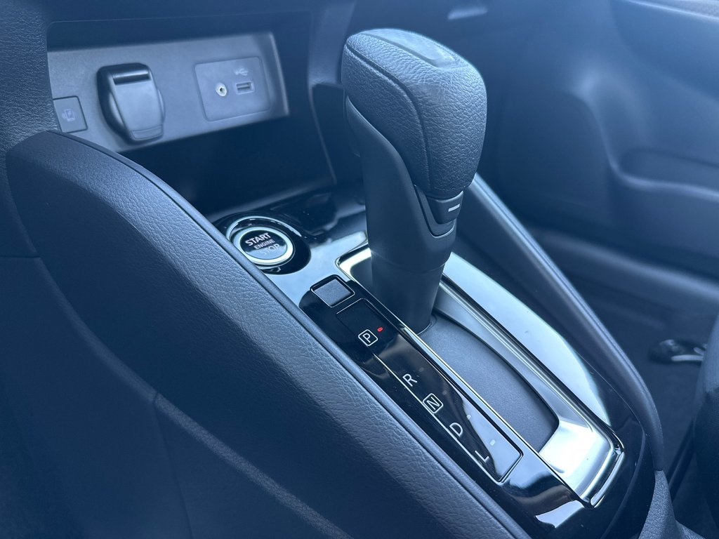 Nissan Versa SV 2025 à Amos, Québec - 13 - w1024h768px