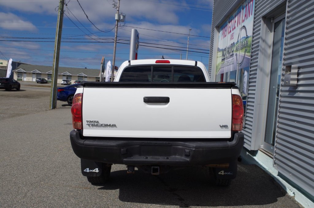2015  Tacoma BASE 4X4 in Amos, Quebec - 8 - w1024h768px