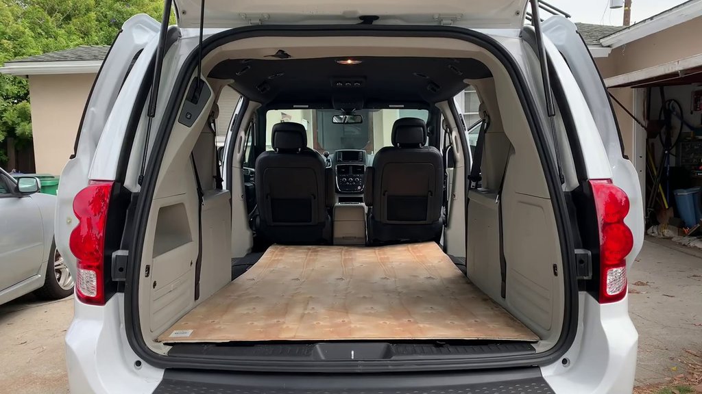 2024 Chrysler Grand Caravan SXT in Sussex, New Brunswick - 44 - w1024h768px