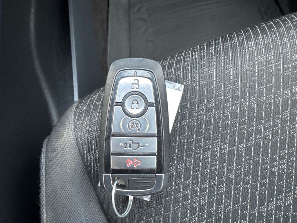 2022 Ford F-150 XLT w/ FX4 in Sussex, New Brunswick - 37 - w1024h768px