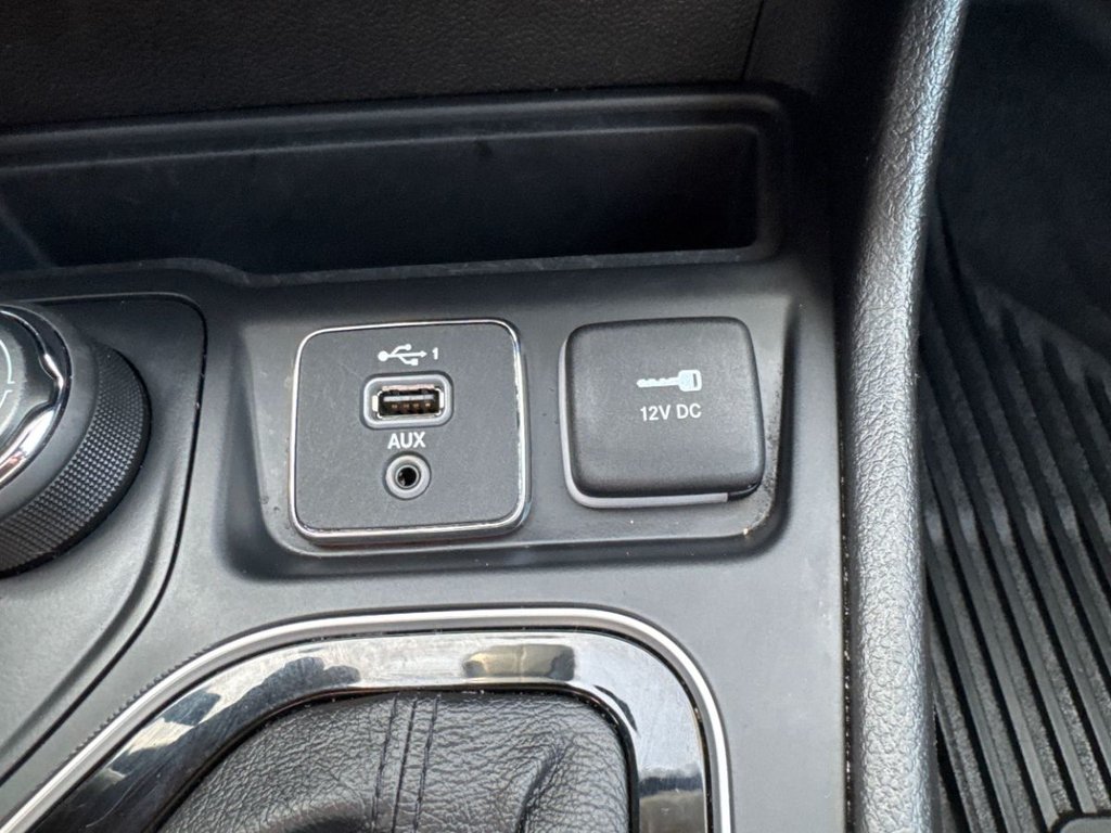 2021 Jeep Cherokee Altitude in Sussex, New Brunswick - 29 - w1024h768px