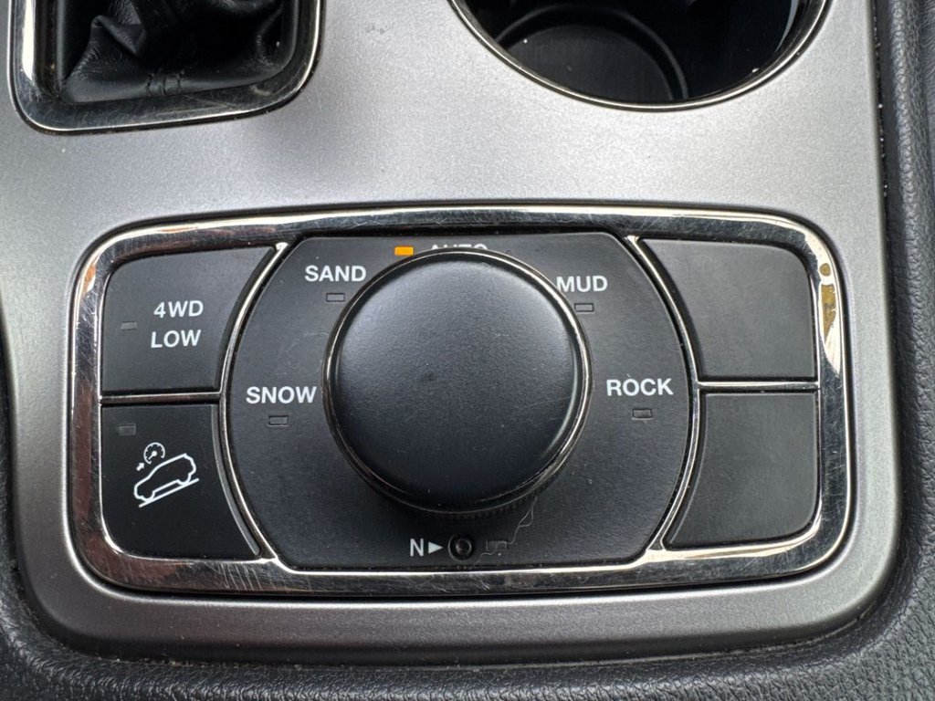 2020 Jeep Grand Cherokee Limited X in Sussex, New Brunswick - 34 - w1024h768px