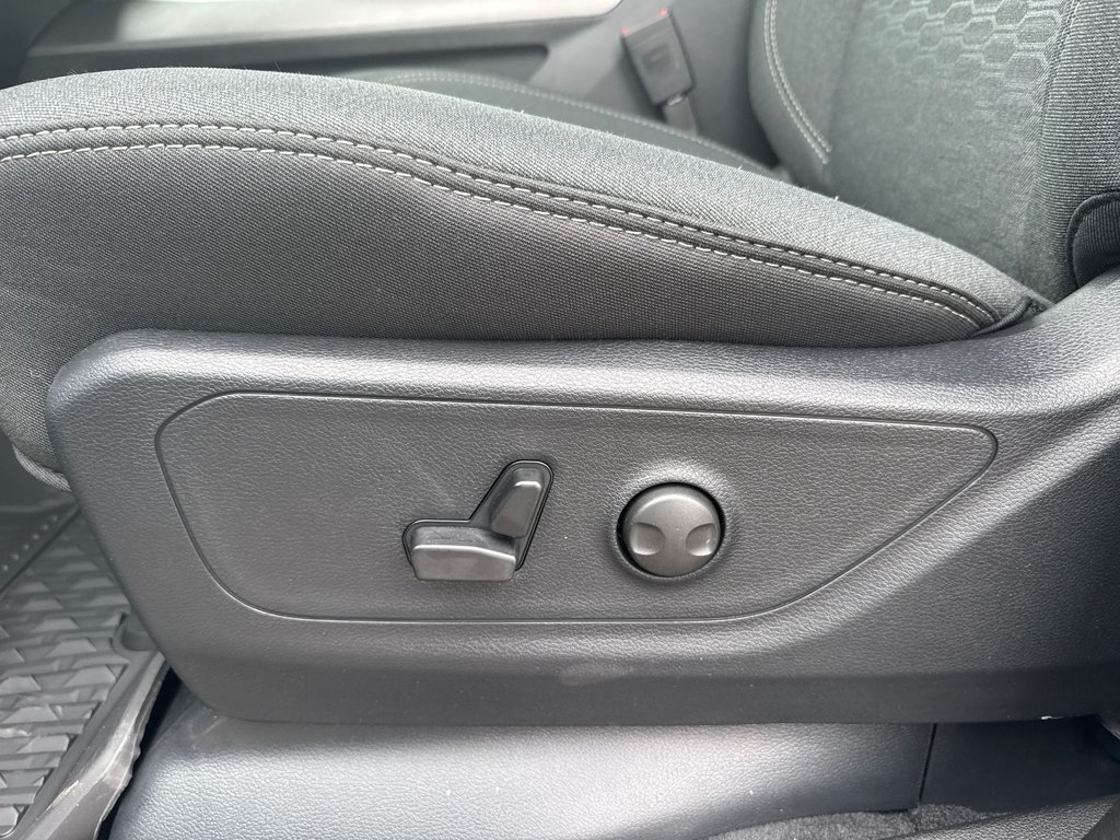2025 Ram 1500 BIG HORN in Sussex, New Brunswick - 17 - w1024h768px