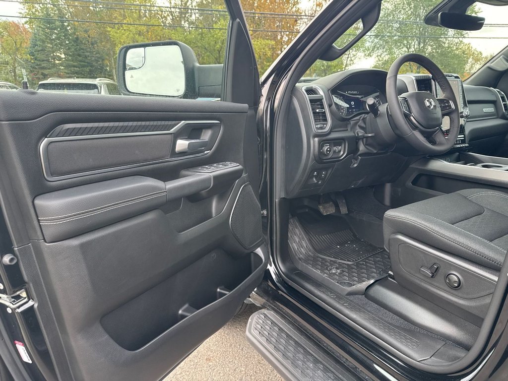 2026 Ram 1500 BIG HORN in Sussex, New Brunswick - 15 - w1024h768px