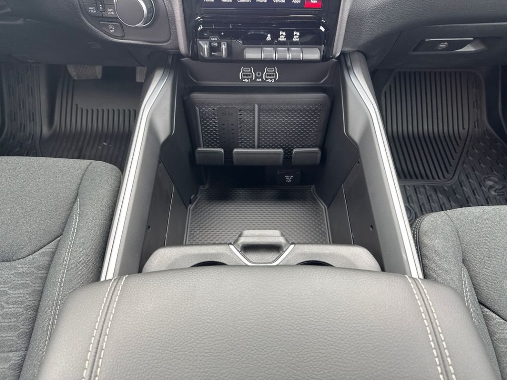 2026 Ram 1500 BIG HORN in Sussex, New Brunswick - 26 - w1024h768px