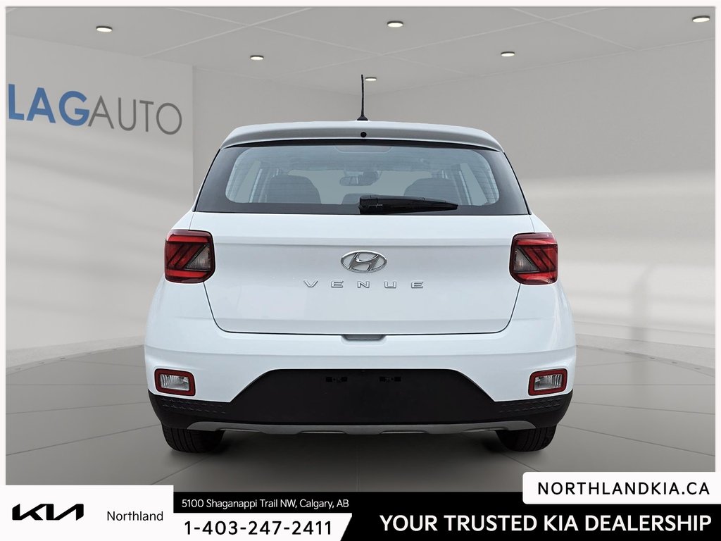 2024 Hyundai Venue Essential-2