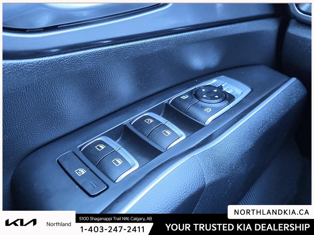 2023 Kia Sorento LX Premium-7