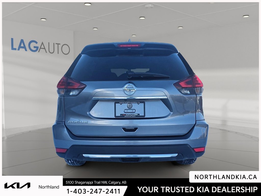 2017 Nissan Rogue S-1