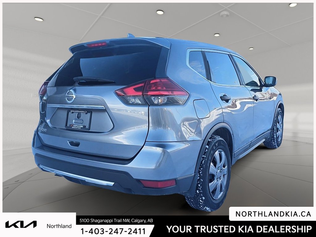 2017 Nissan Rogue S-2