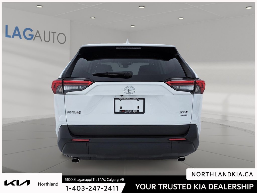 2023 Toyota RAV4 XLE-2