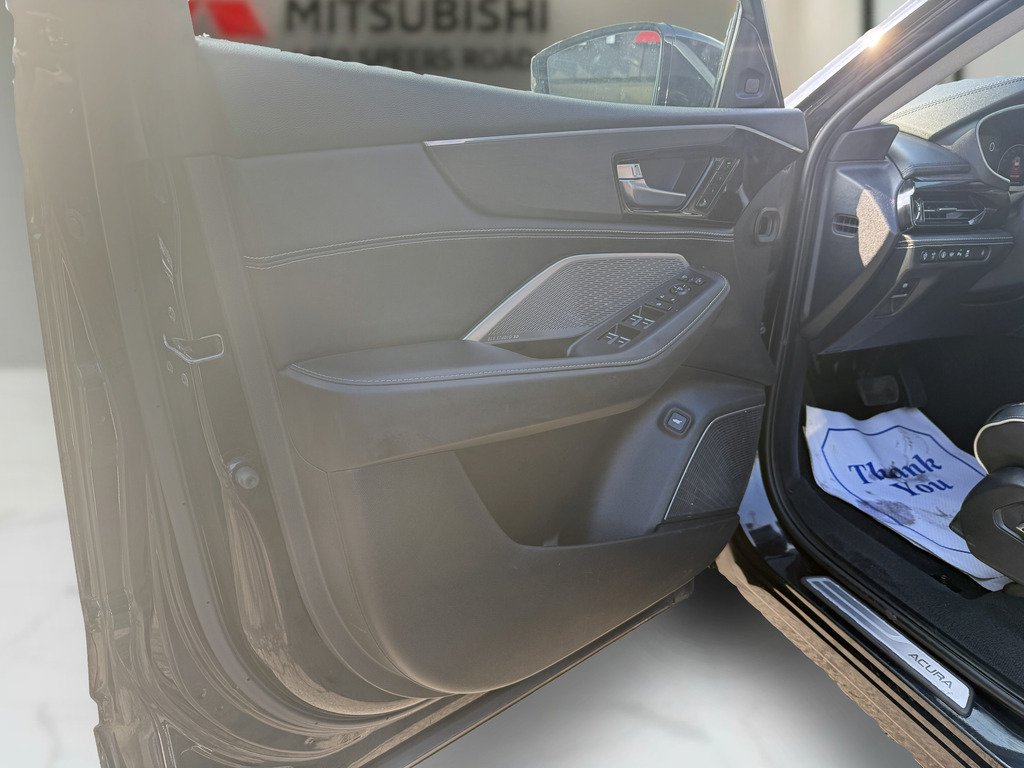 2022 Acura MDX SH-AWD at w/ Platinum Elite Pkg in Oakville, Ontario - 10 - w1024h768px