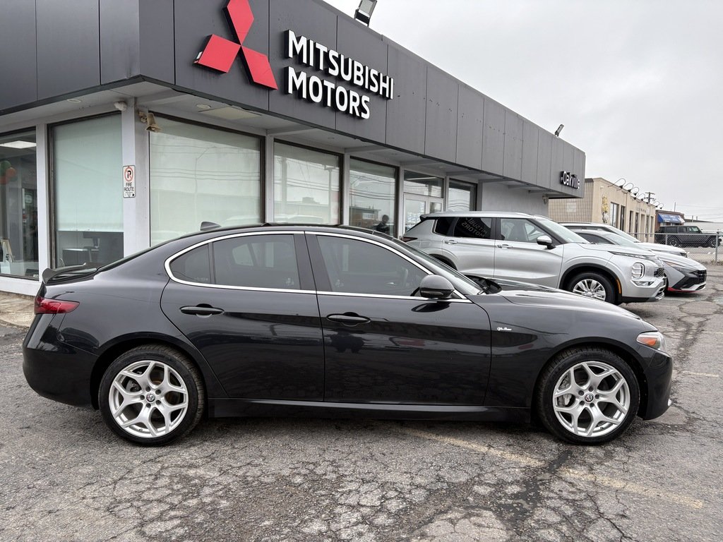 2018 Alfa Romeo GIULIA TI   AWD   HARMAN/KARDON   PANO   BLIND SPOT in Oakville, Ontario - 9 - w1024h768px