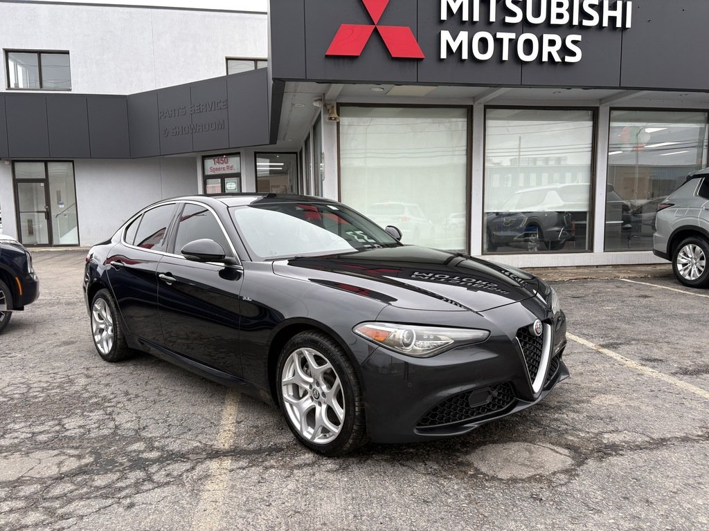 2018 Alfa Romeo GIULIA TI   AWD   HARMAN/KARDON   PANO   BLIND SPOT in Oakville, Ontario - 2 - w1024h768px