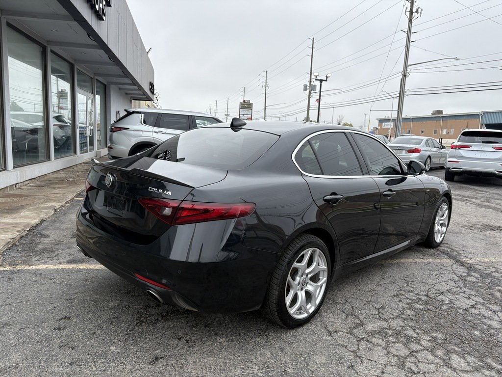 2018 Alfa Romeo GIULIA TI   AWD   HARMAN/KARDON   PANO   BLIND SPOT in Oakville, Ontario - 8 - w1024h768px