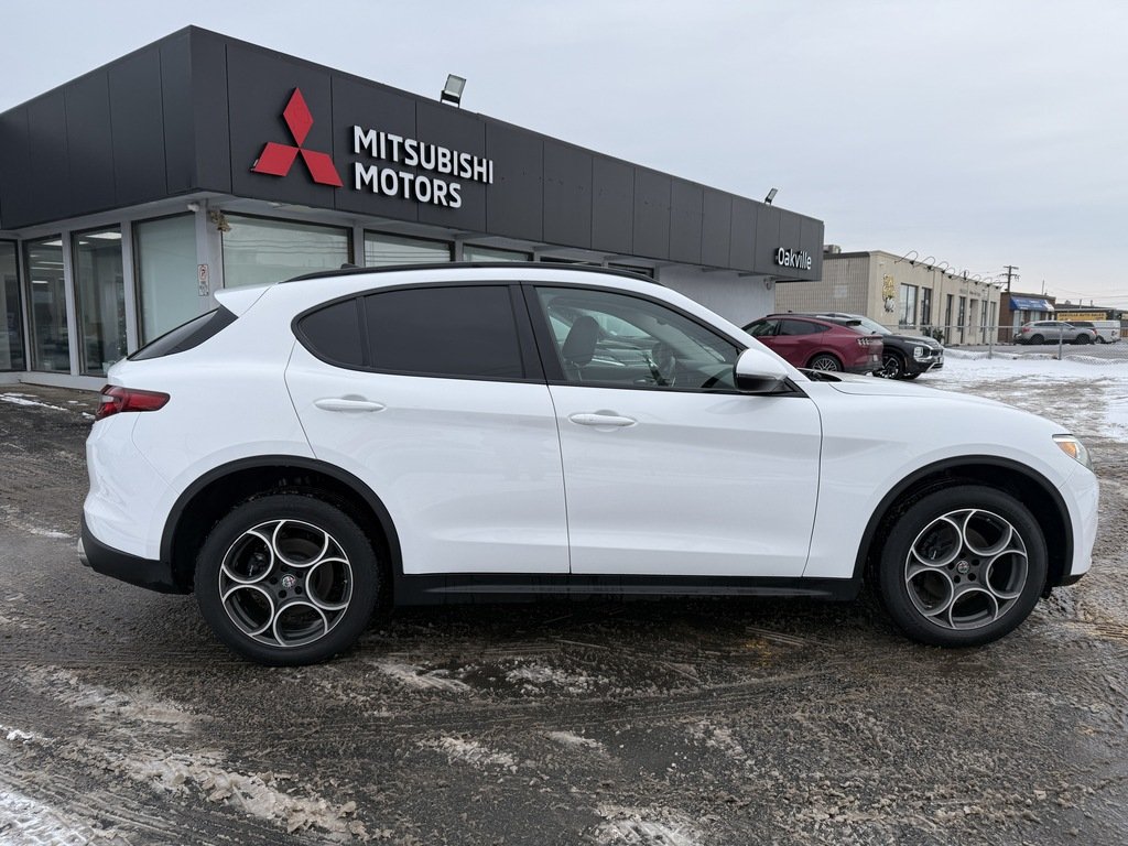 2019 Alfa Romeo Stelvio SPORT   AWD   PANO   HTD SEATS/STEER   BU CAM in Oakville, Ontario - 8 - w1024h768px