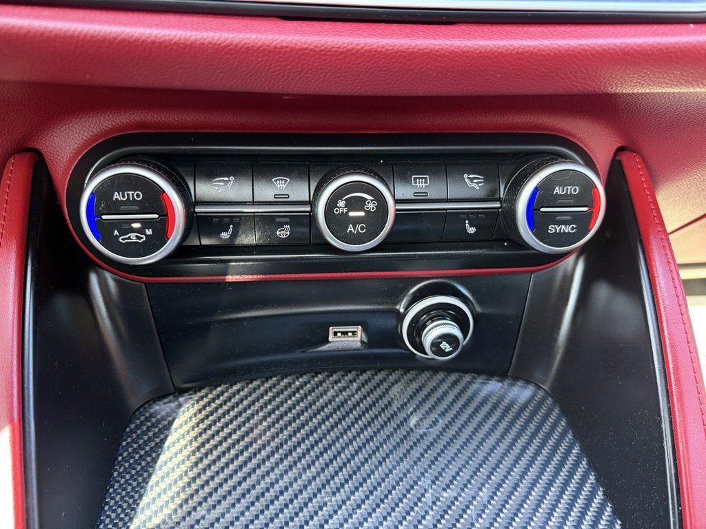 2019 Alfa Romeo Stelvio QUADRIFOGLIO   AWD   CARBON   505 HP in Oakville, Ontario - 18 - w1024h768px