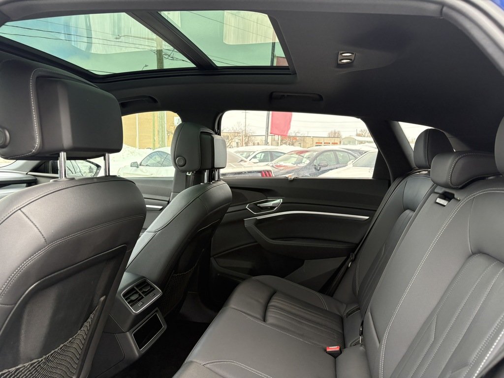 2022 Audi E-TRON TECHNIK   QUATTRO   ELECTRIC   S-LINE   HUD   NAV in Oakville, Ontario - 23 - w1024h768px