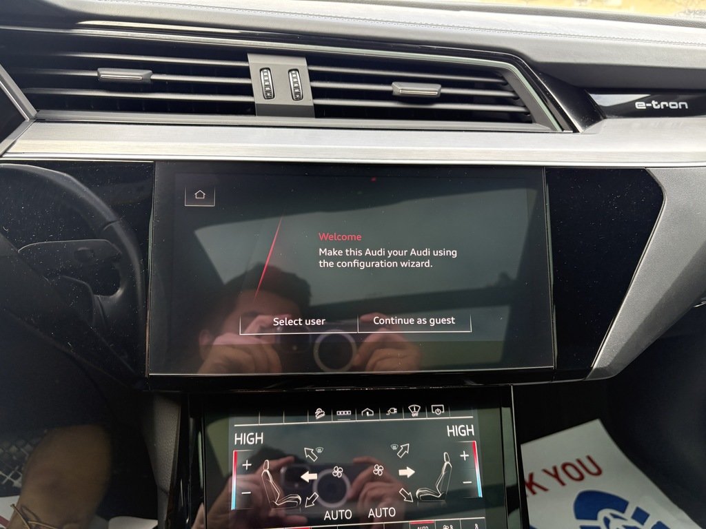 2022 Audi E-TRON TECHNIK   QUATTRO   ELECTRIC   S-LINE   HUD   NAV in Oakville, Ontario - 20 - w1024h768px